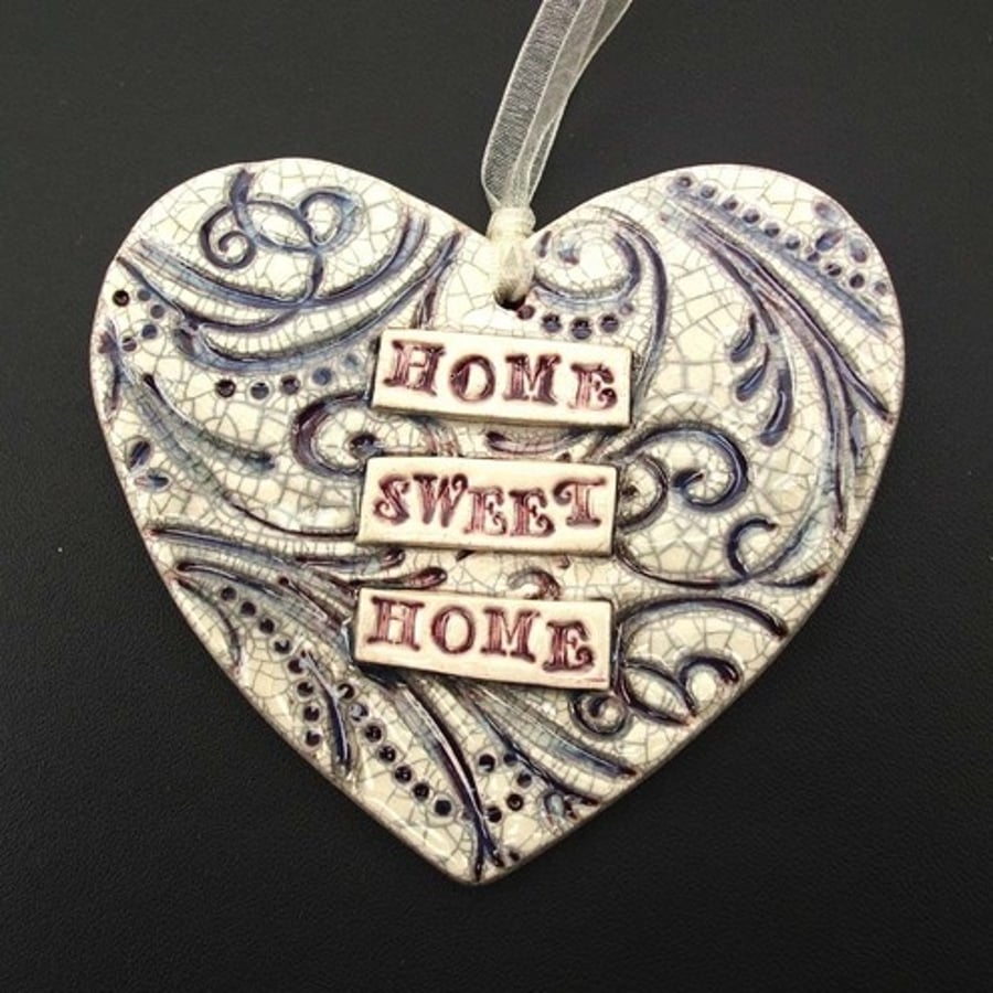 Large ceramic heart decoration "Home Sweet Home"