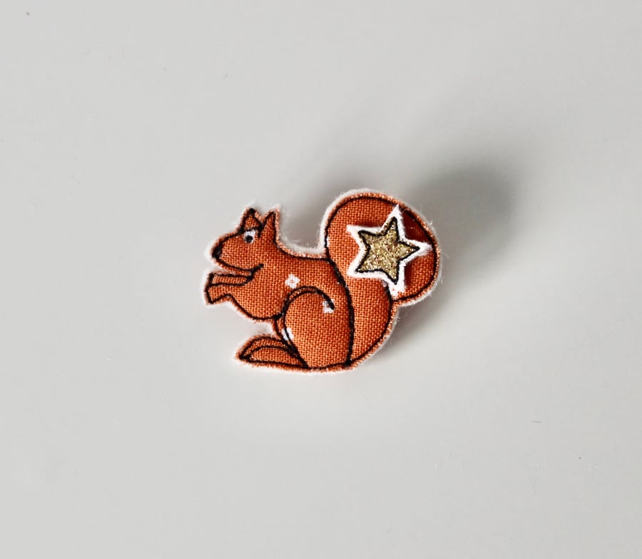 'Little Squirrel with a Star' - Handmade Brooch