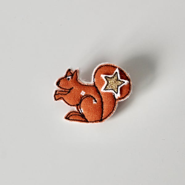 'Little Squirrel with a Star' - Handmade Brooch