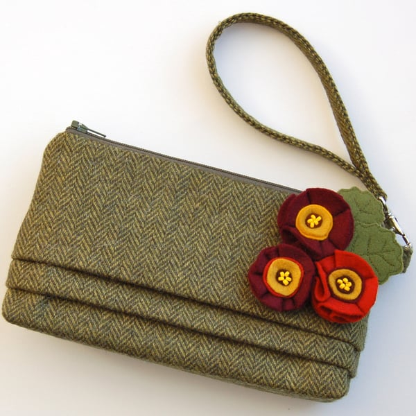 Auricula Tweed Purse