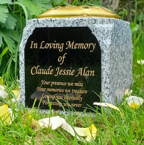 Memorial Vase Grave Rosebowl Memorial Plaque Grave Flower Holder Cemetery Vase