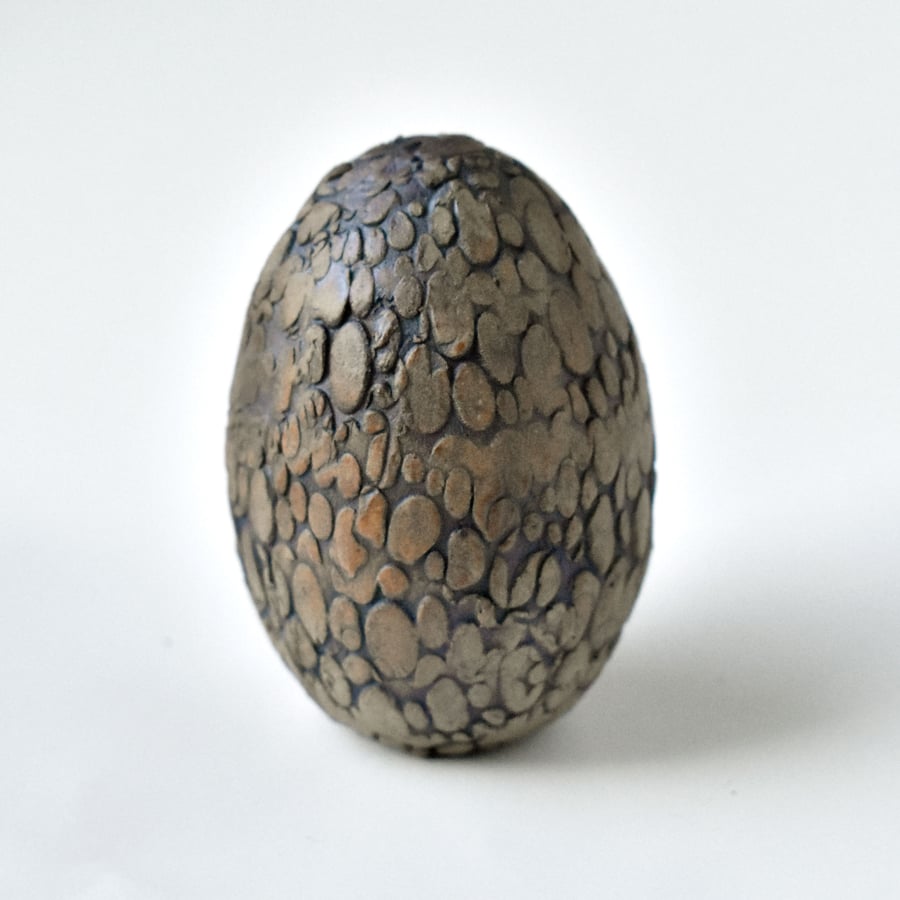 Ceramic Dragon's Egg - Pebble design