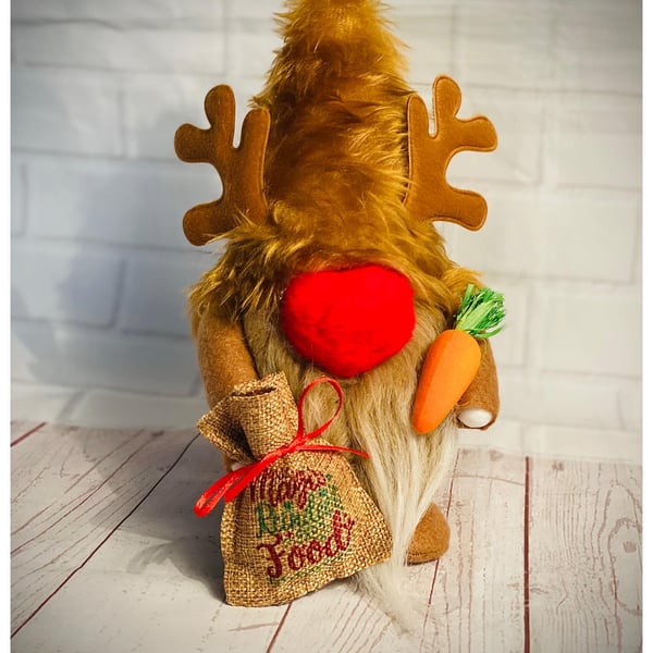 Handmade Reindeer Gnome with Carrot and Magic Reindeer food bag 