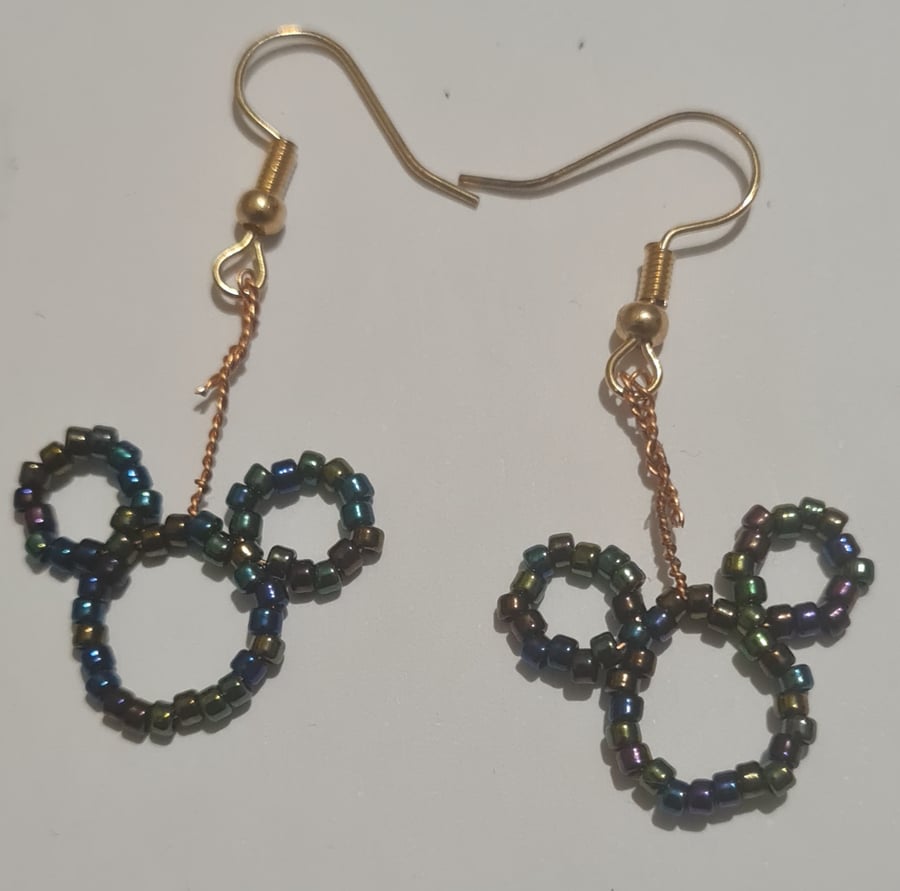 Cute mouse head earrings.
