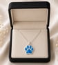 In loving memory paw pendant laid  with ashes  - Image 1