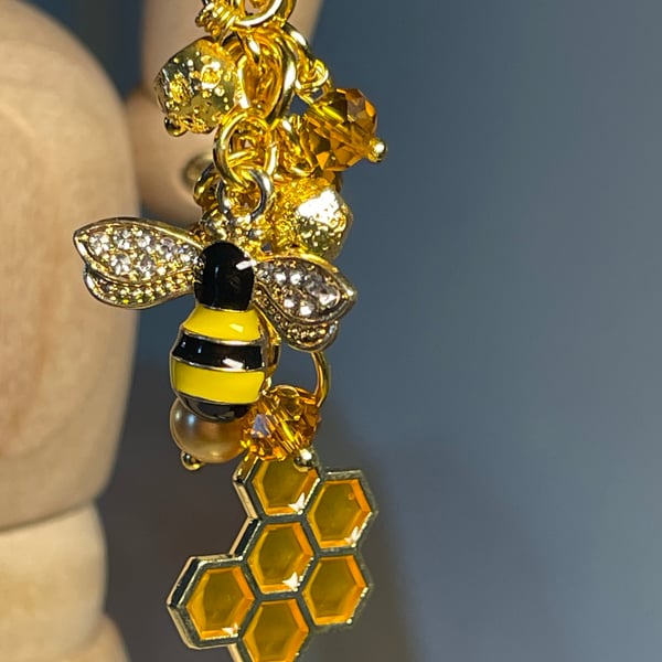 Honey Comb & Bee beaded Keyring.  