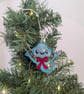 Embroidered hanging Ray for the christmas tree, fun playful decoration - Image 2