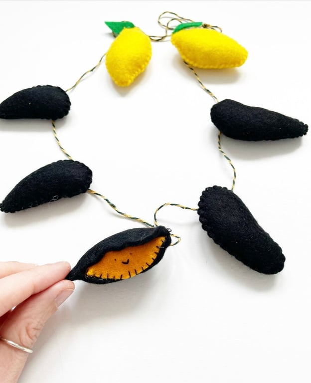 Hand Stitched Felt Mussel and Lemon Garland, Quirky Decor