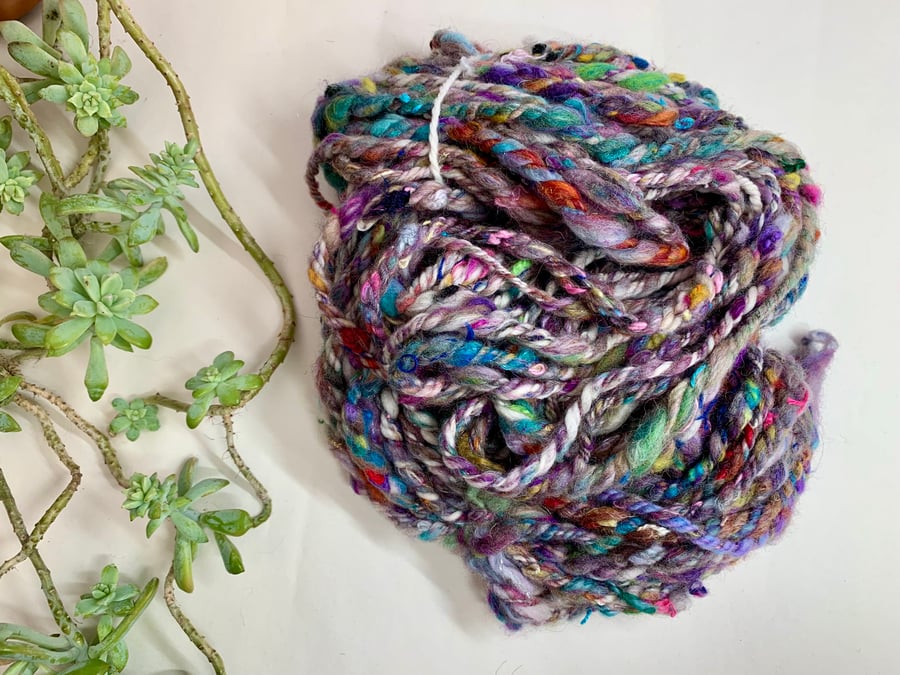 Hand spun yarn. Wool. Recycled yarn. OOAK. 