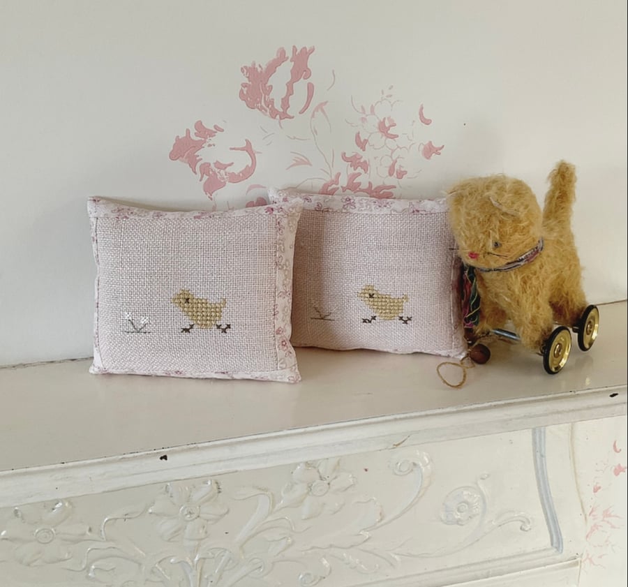 Chick Cross Stitchery