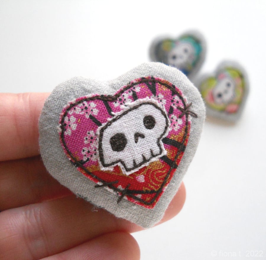 freehand embroidered skull heart textile brooch