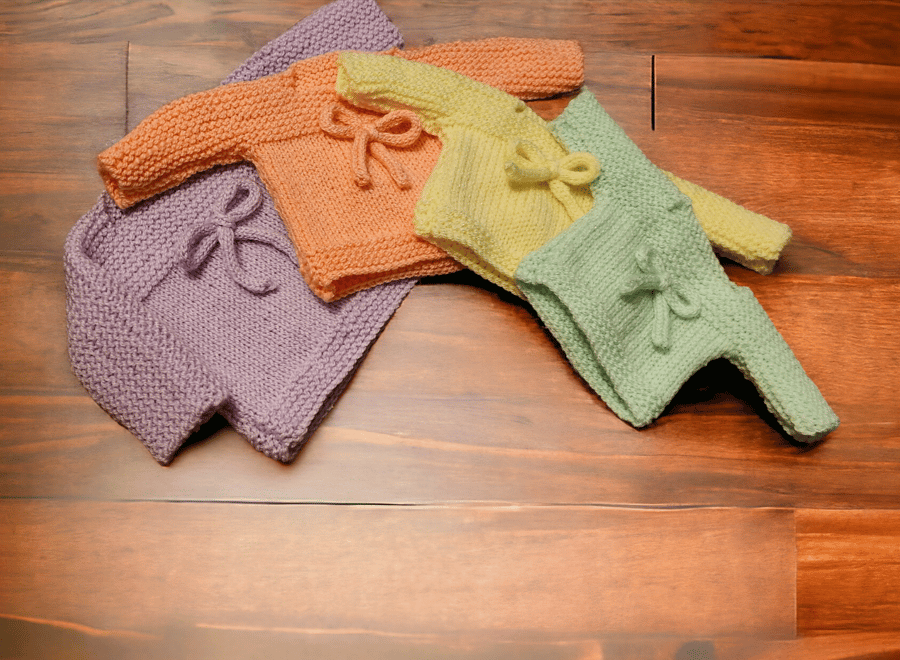 Hand knitted premature baby sweater jumper pullover 4 sizes and colours