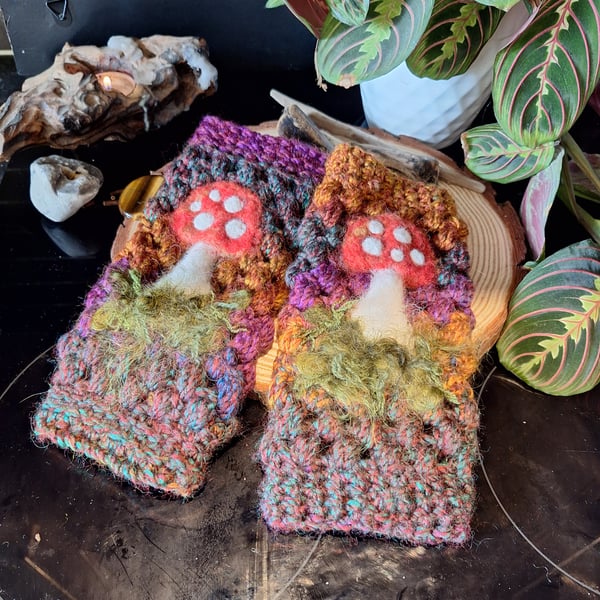 Crochet Handwarmers with felted mushrooms