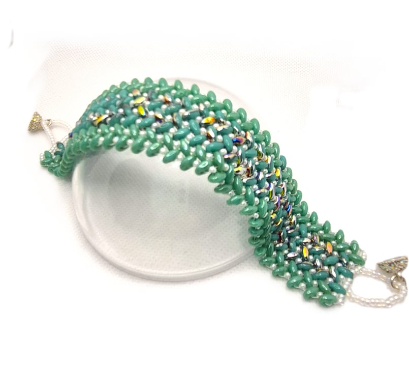 Green superduo beaded cuff  bracelet with magnetic clasp