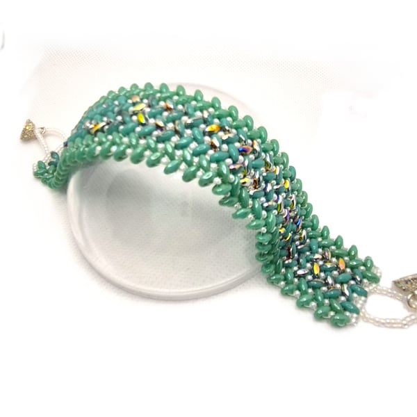 Green superduo beaded cuff  bracelet with magnetic clasp