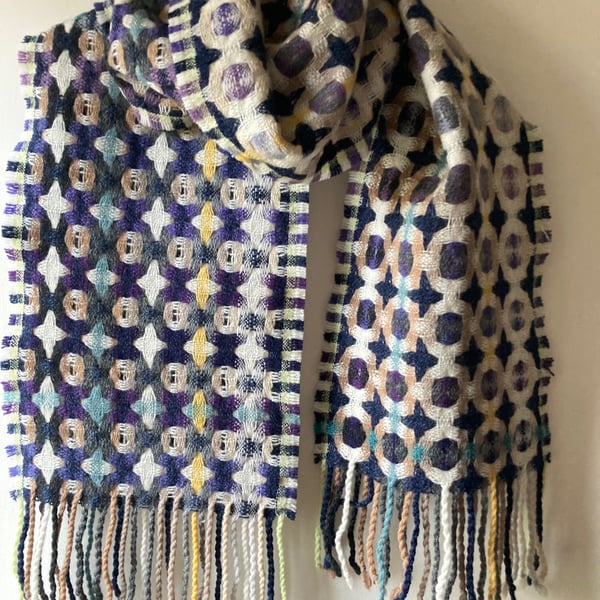 Handwoven Lambswool Scarf in Purple and Navy Golfballs 3