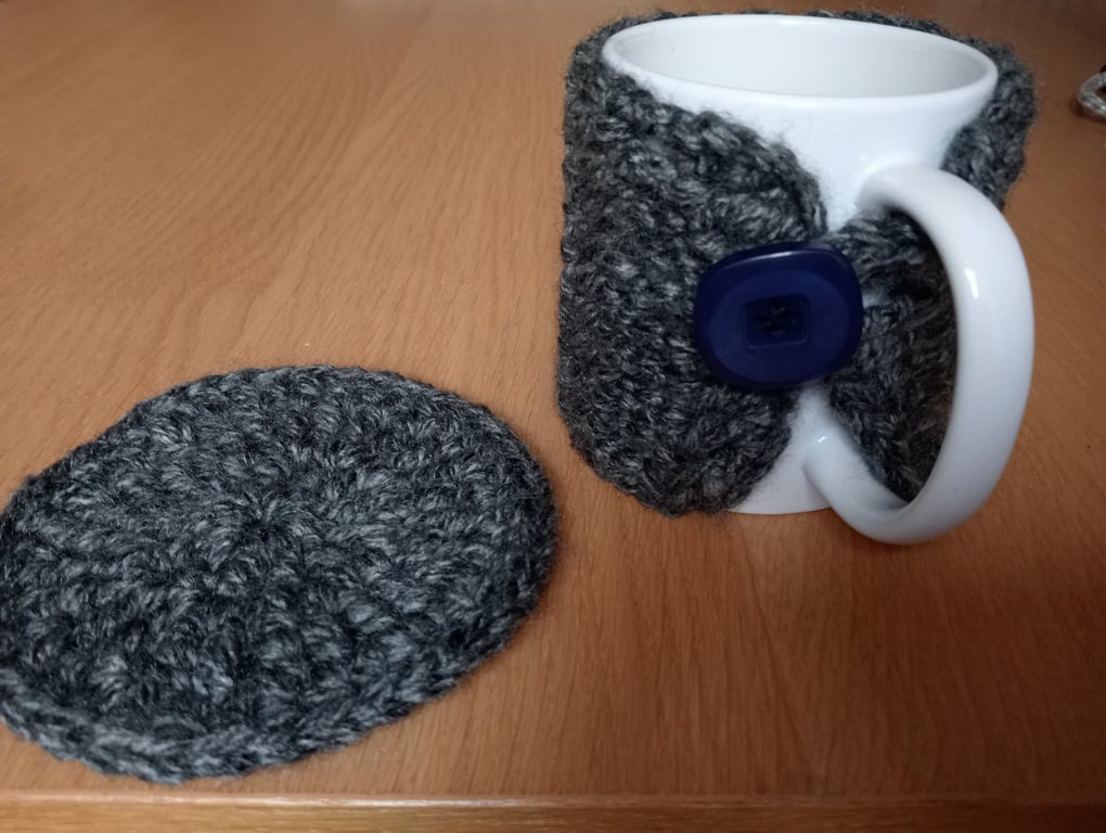 Chunky Grey Crochet Mug Warmer and Coaster Gift Set