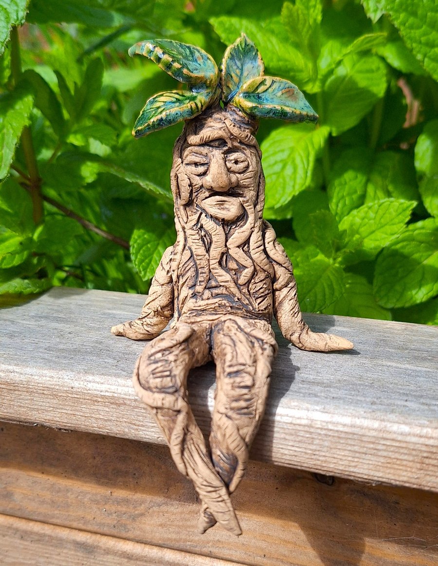 Melville Mandrake - Ceramic shelf-sitting figure