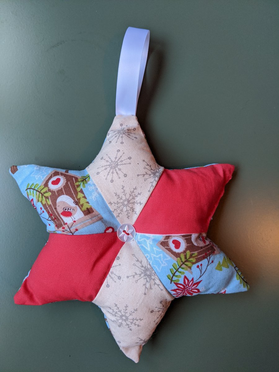 Robin and Snowflake Hanging Christmas Star Decoration
