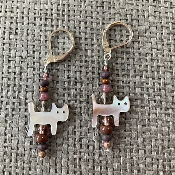Pearly Cats earrings
