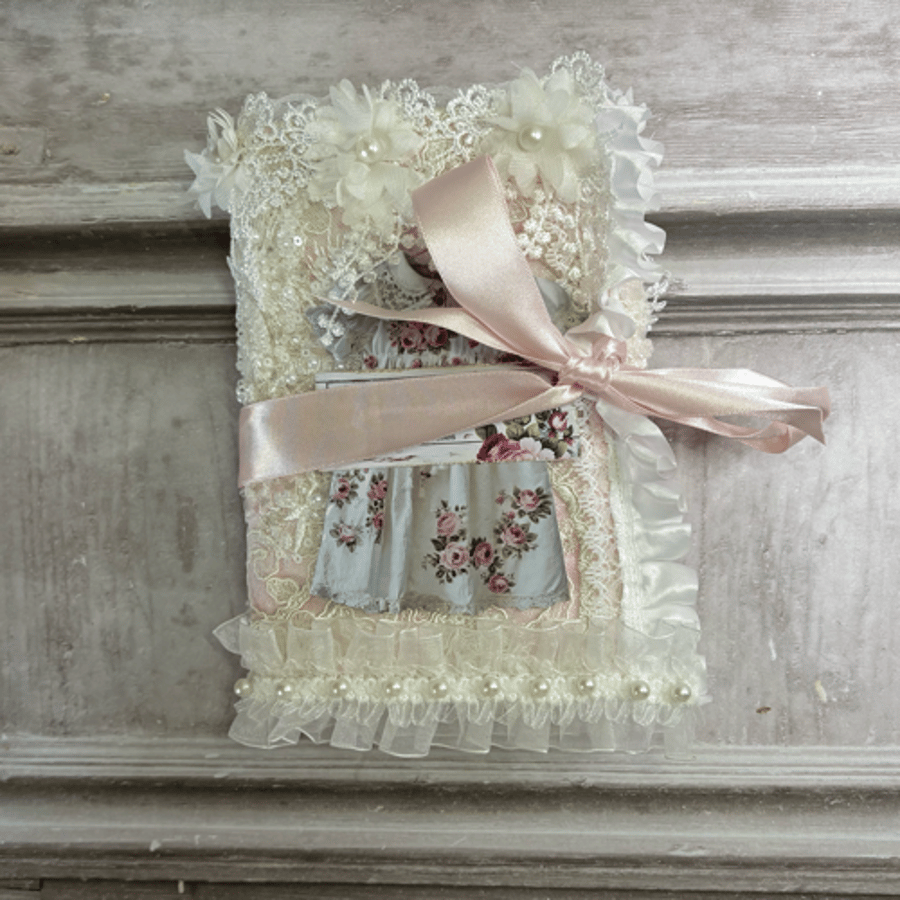 Journal & Flip Folio (L'atlier Des Roses) by Carolee Crafts PB10 0021