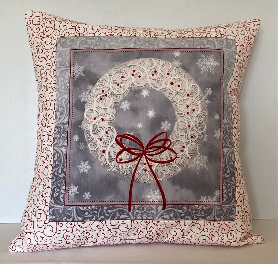 Christmas Wreath Cushion Cover