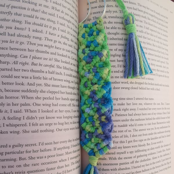 Bookmark - macrame gift for bookworm, boho inspired, green FREE UK P&P