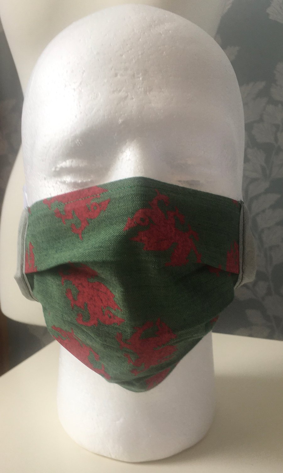Face mask Wales dragon 