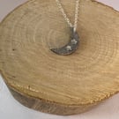 Silver crescent moon pendant necklace 
