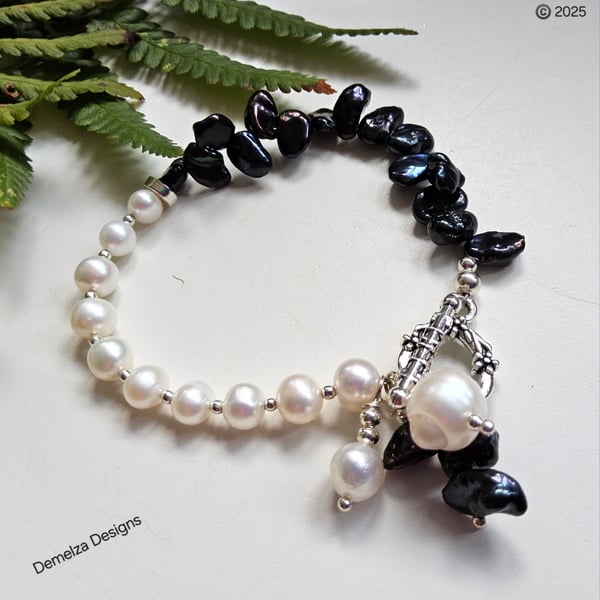 Designer Kewi & Freshwater Culture Pearl Monochrome Bracelet SPECIAL OFFER