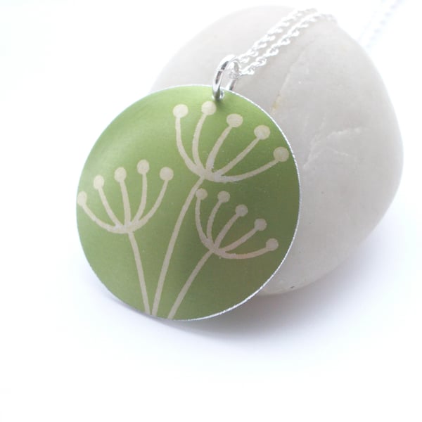 Cow parsley pendant necklace in green