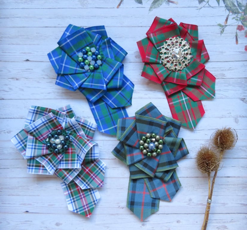 Large Tartan Ruffle Rosette Scottish Brooch Pin 