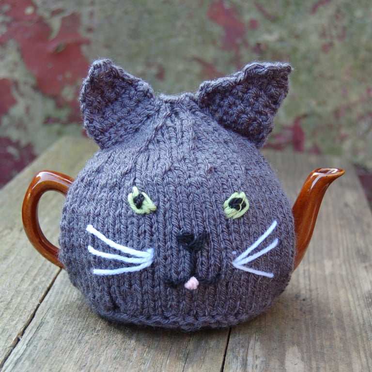 Grey cat Tea cosy - to fit a small  teapot, knitted tea cosy 