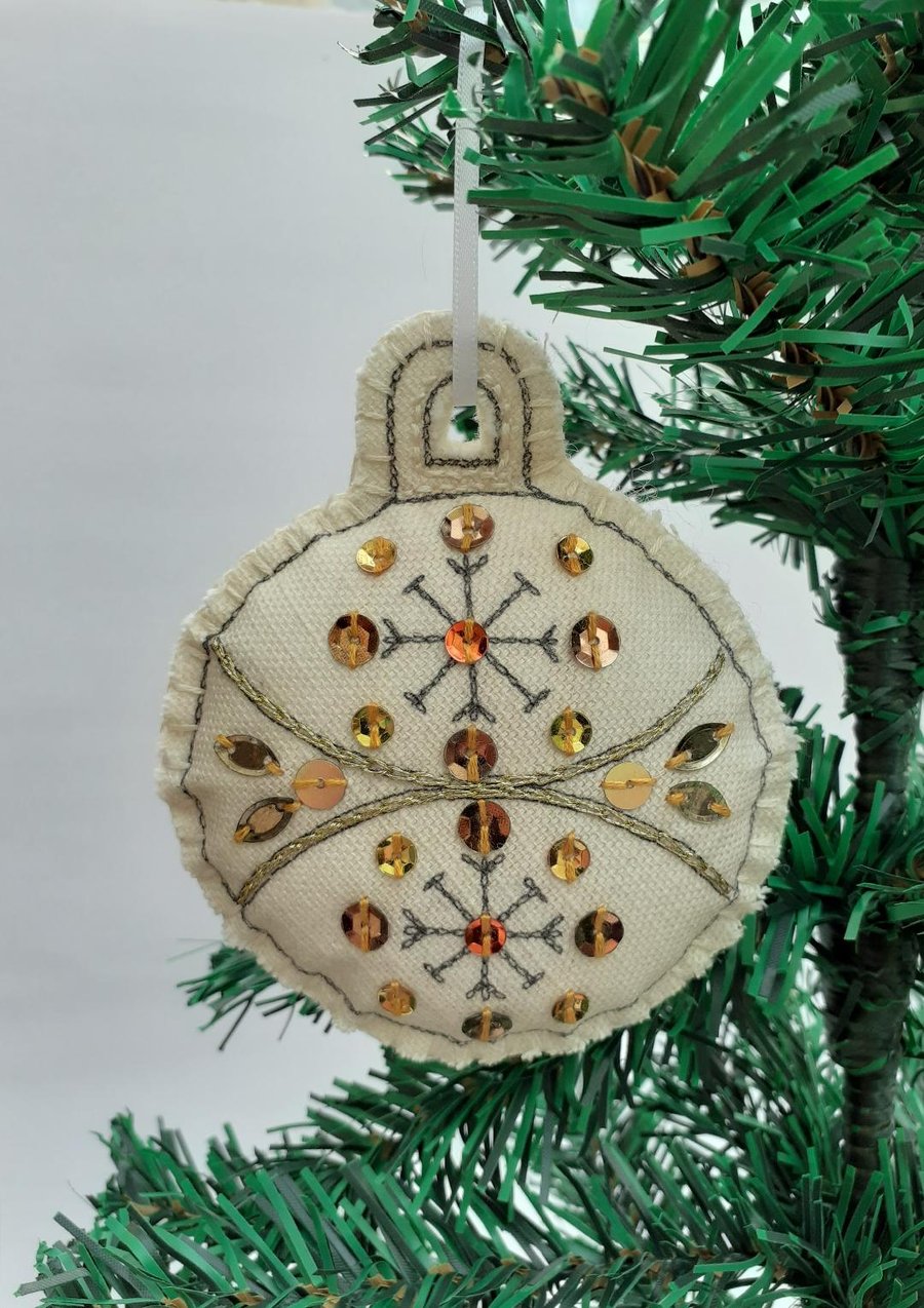 Round Linen Bauble, Gold