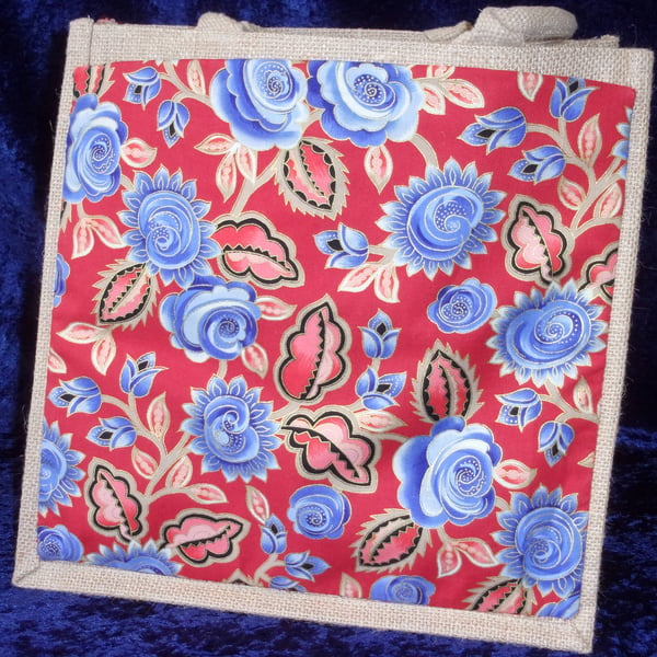 Medium Jute Bag with Mauve Flowers on a Red Background Pocket