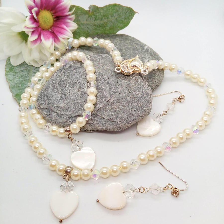 Cream Pearl Jewellery Set With Mother of Pearl Heart Beads, Pearl Jewellery Set