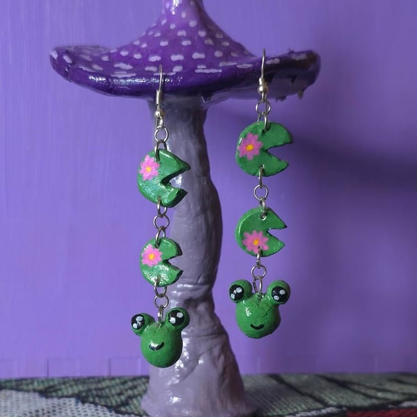 Handmade frog earrings 