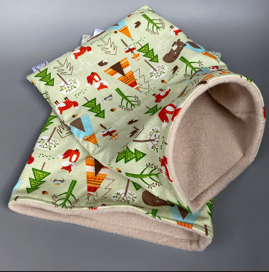Camping animals snuggle sack, sleeping bag for hedgehogs and small pets