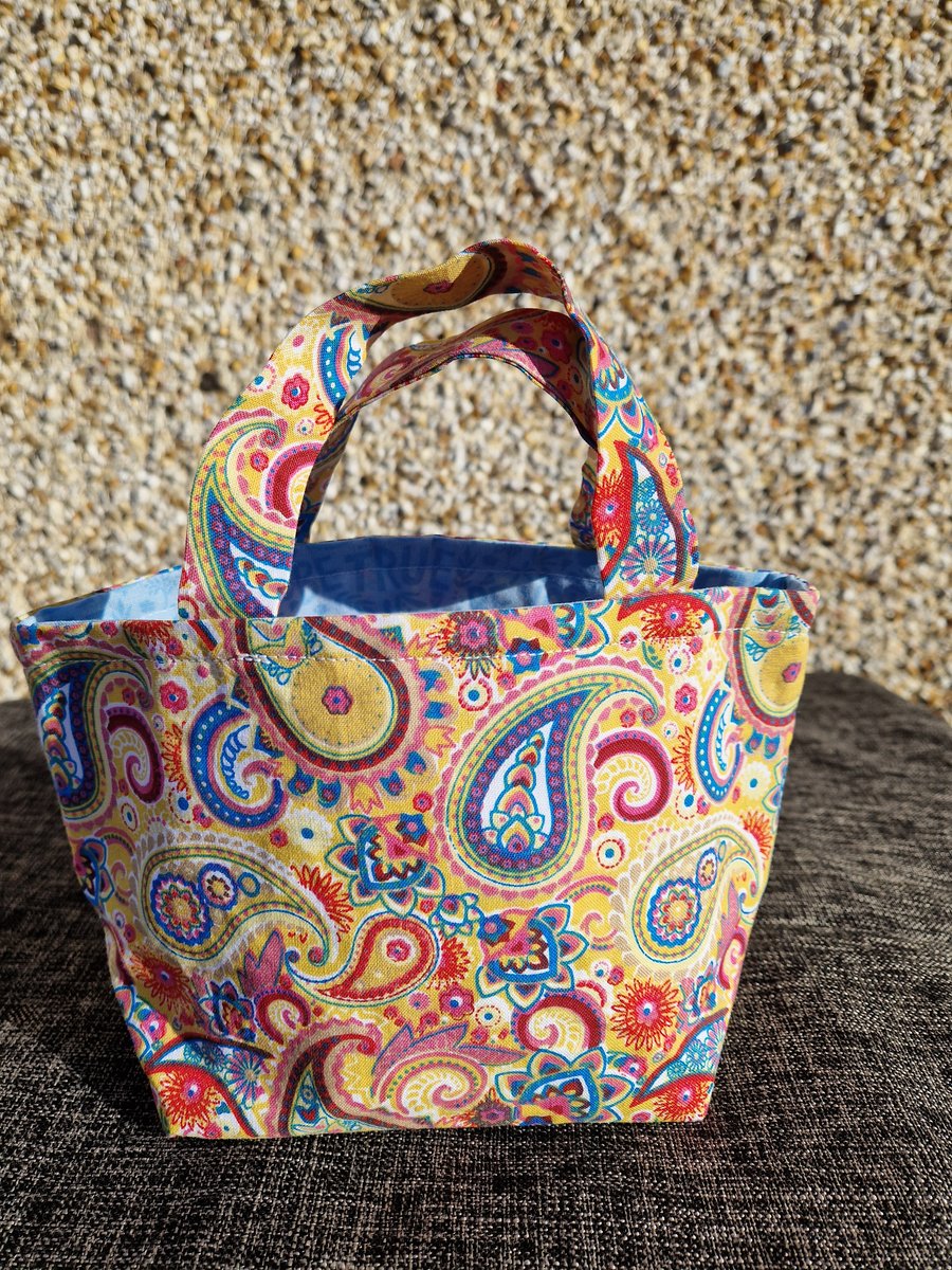 Toddlers shopping bag