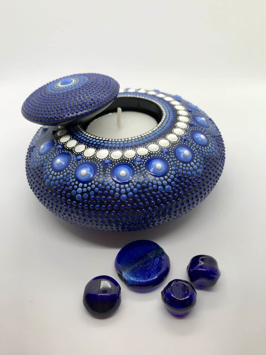 Blue & White Tea-light Holder, with lid