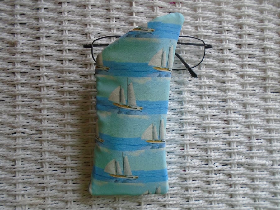 Sailing Glasses Case Lined & Padded 