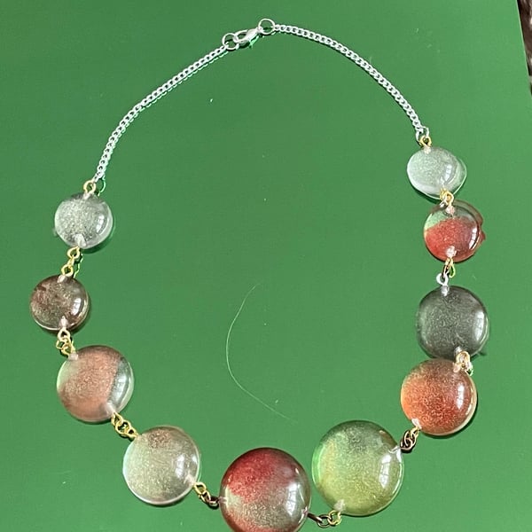 'Andi' Round Resin Cabouchon Necklace