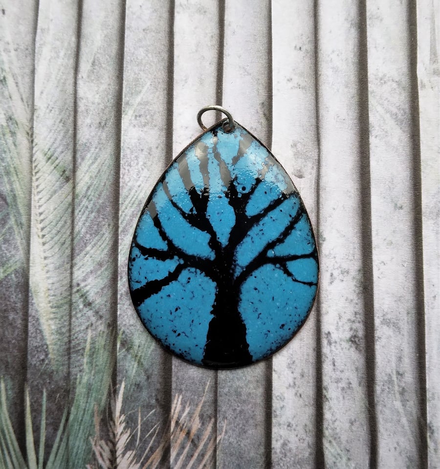 Tree design teardrop pendant in enamelled copper 206