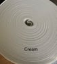 5 meters 1" (25mm) cream cotton bias binding  - Image 1