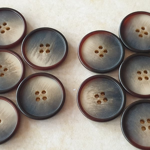 7 8" 22.4mm 36L Italian polyester horn Buttons