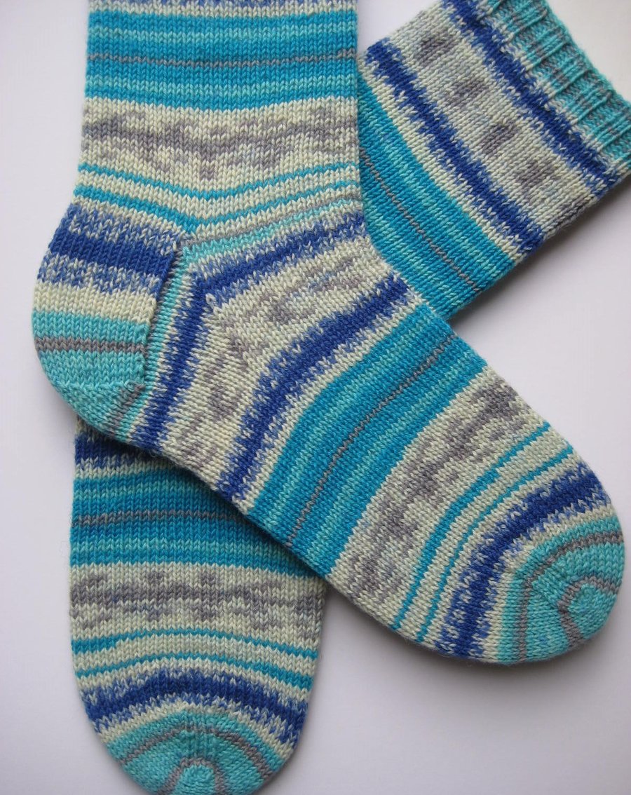 hand knit mens wool socks UK 8-10