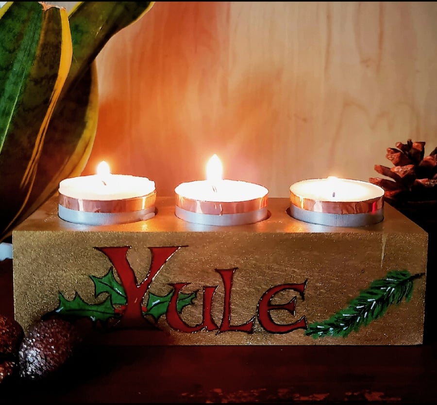 Beechwood Yule triple tealight holder
