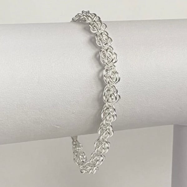 Sweet Pea Chainmaille Bracelet