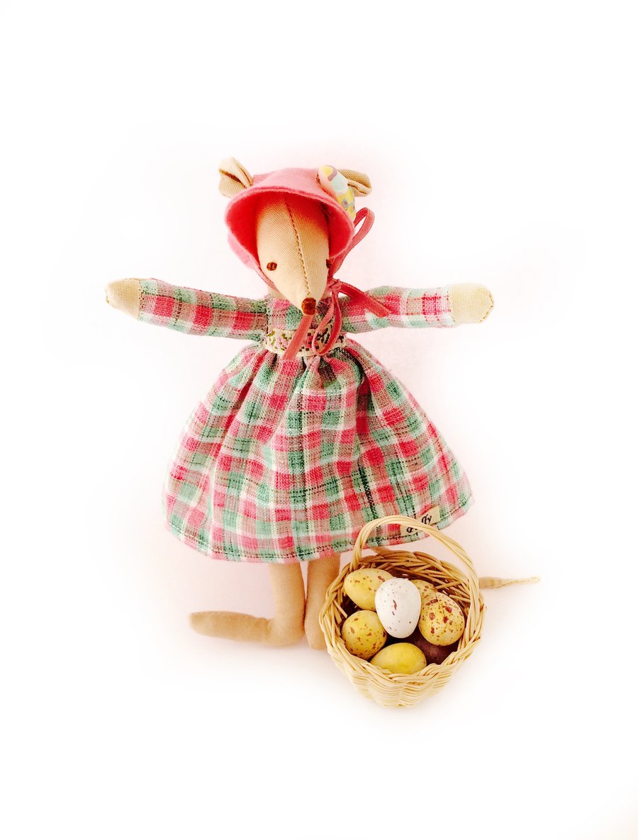 Easter Bonnet Mouse- Polly