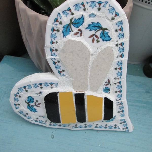 Bee heart mosaic
